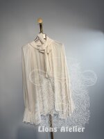 Damenbluse mit Schleife