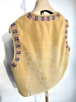 Trendige Damenwesste mit Stickereien