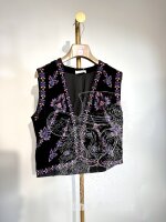 Trendige Damenwesste mit Stickereien